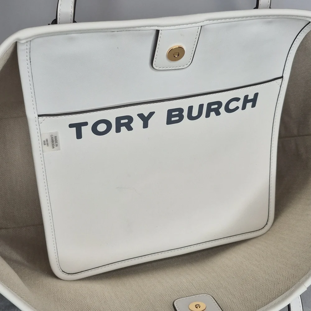 Tory Burch VACATION Patterned Tote Bag - Picture 14 of 17